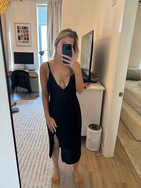 Wilfred Black Knit V-Neck Midi Dress with Side Slit